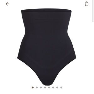 SKIMS High Waisted Bonded Thong✨